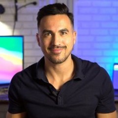 Jordan Rafealov headshot
